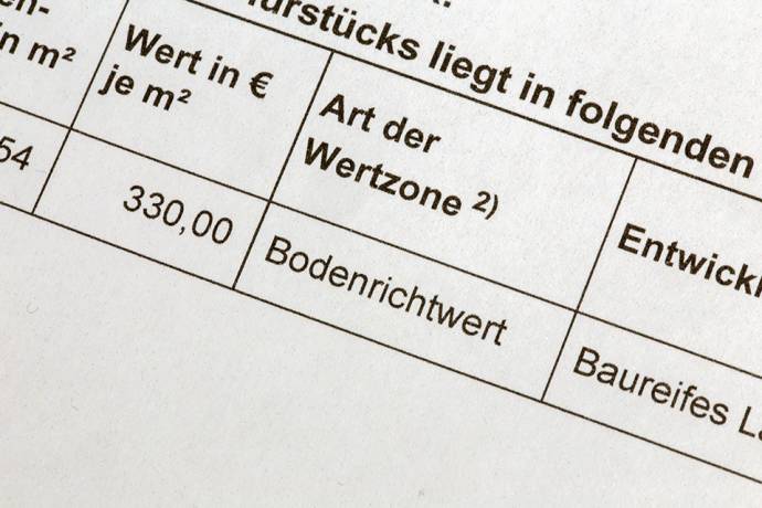 Foto: Dokument mit Bodenrichtwert